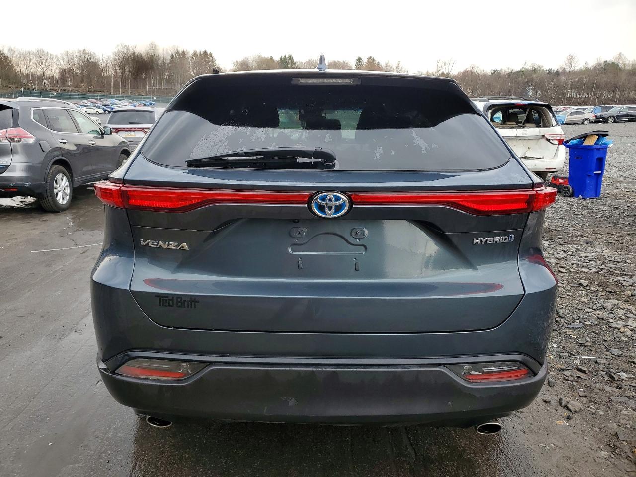 2022 Toyota Venza Le - Фото 6