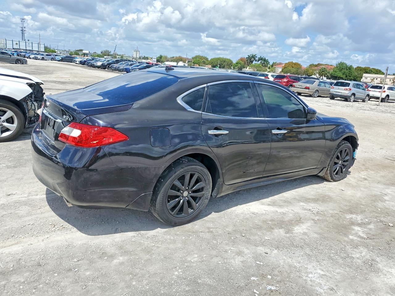 2012 Infiniti M37 X - Фото 3