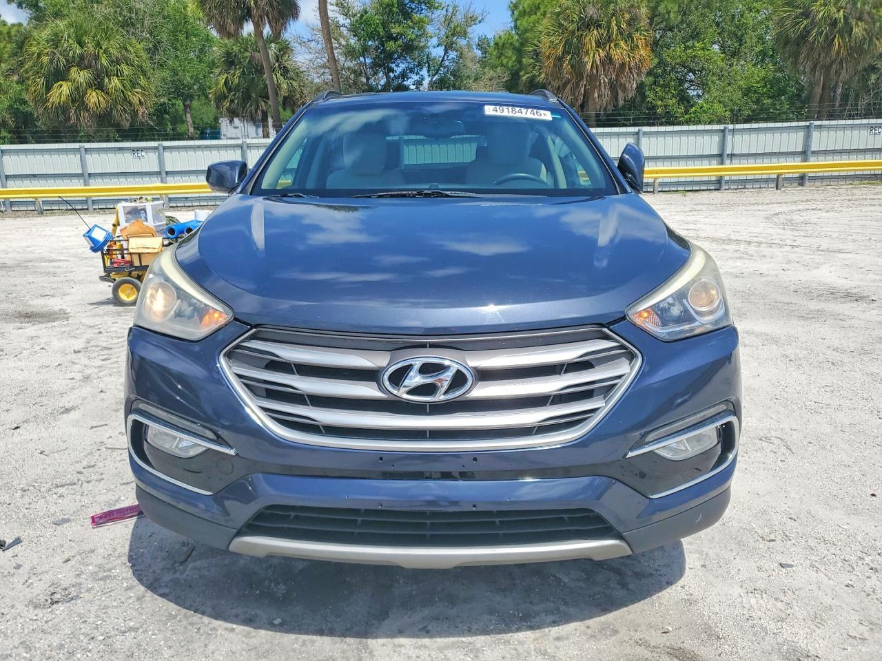 2017 Hyundai Santa Fe Sport 2.4L - Image 5