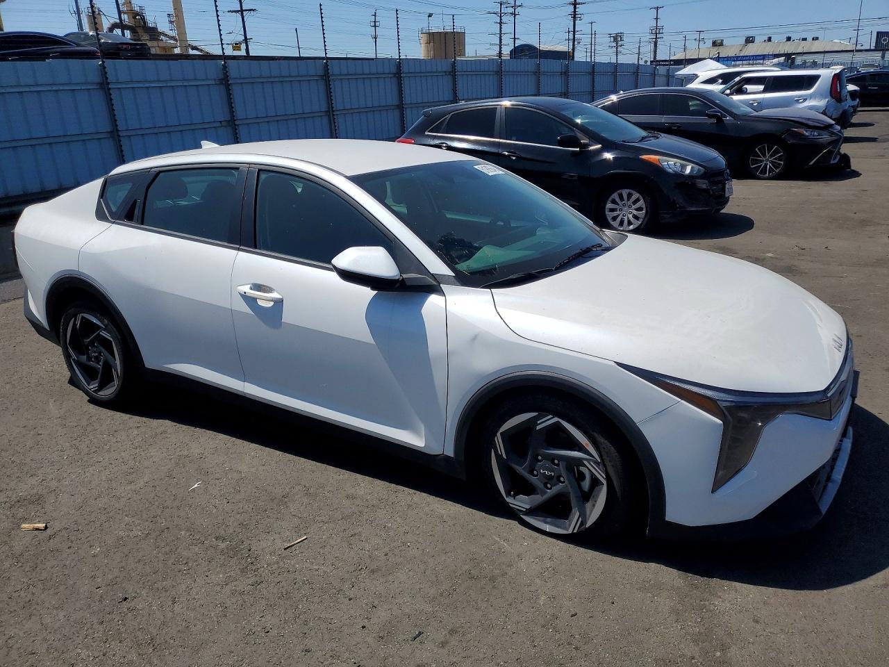 2025 Kia K4 Ex - Фото 4
