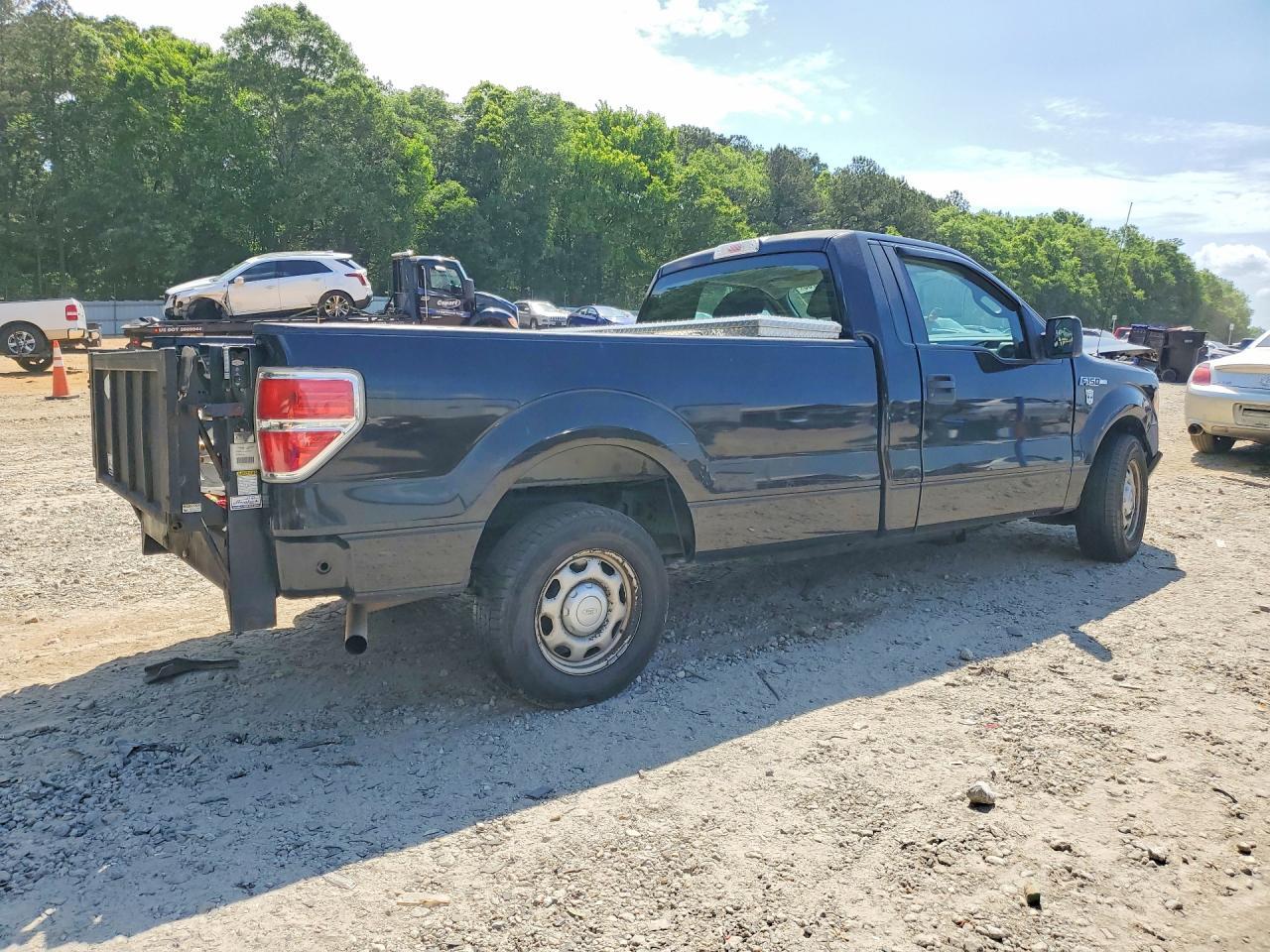 2010 Ford F150 - Фото 3