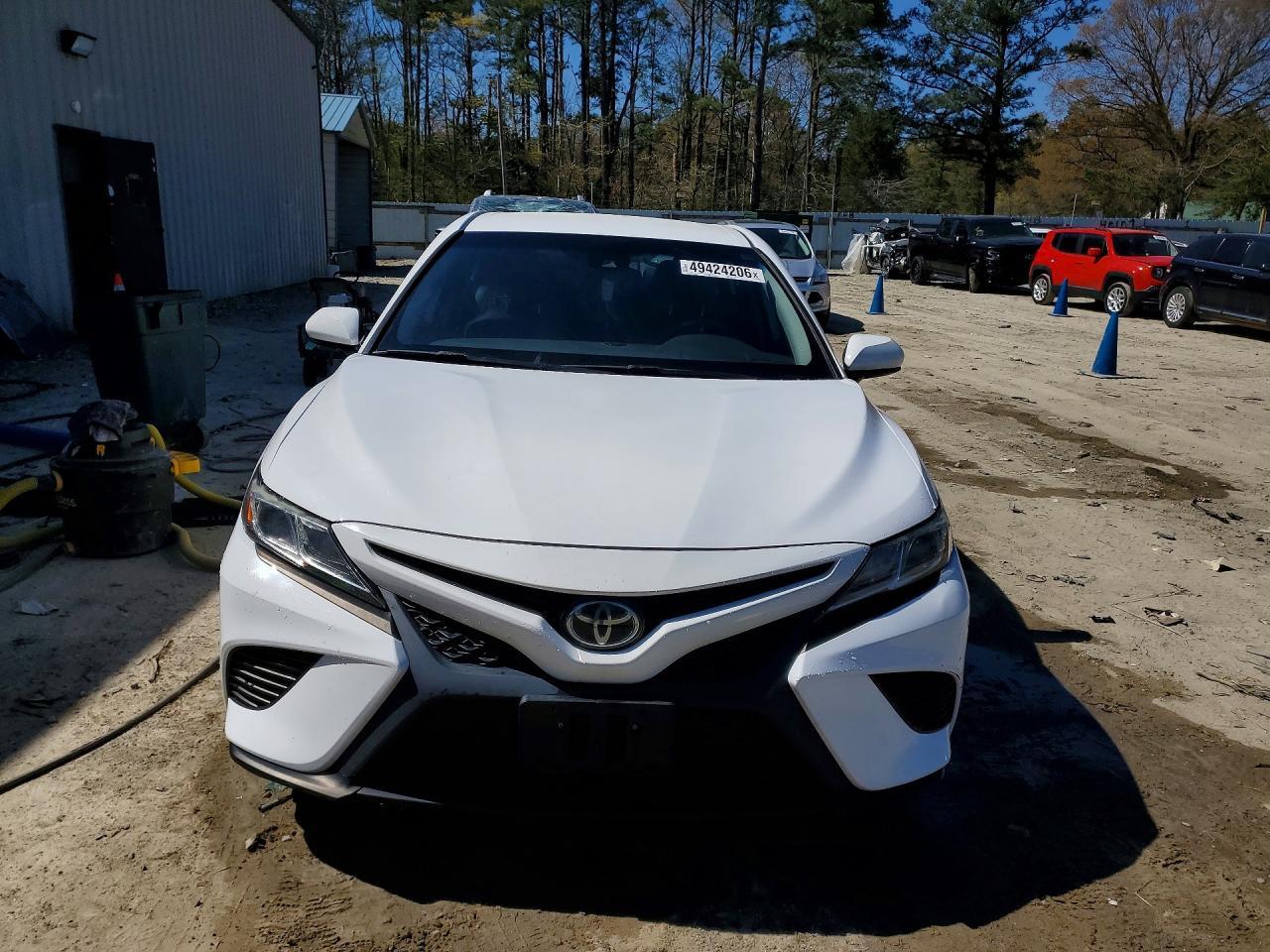 2019 Toyota Camry Se - Image 5