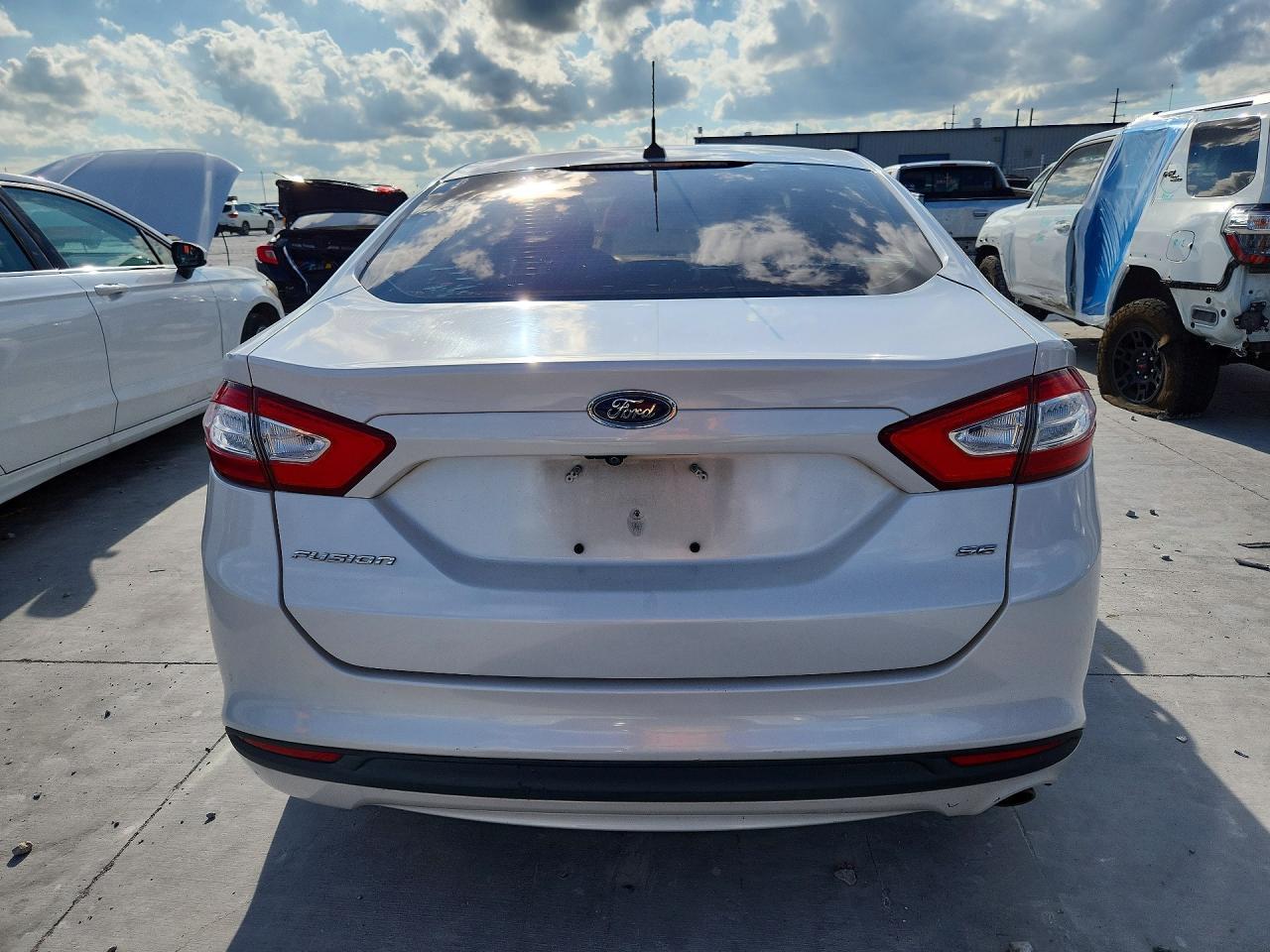 2016 Ford Fusion Se - Фото 6