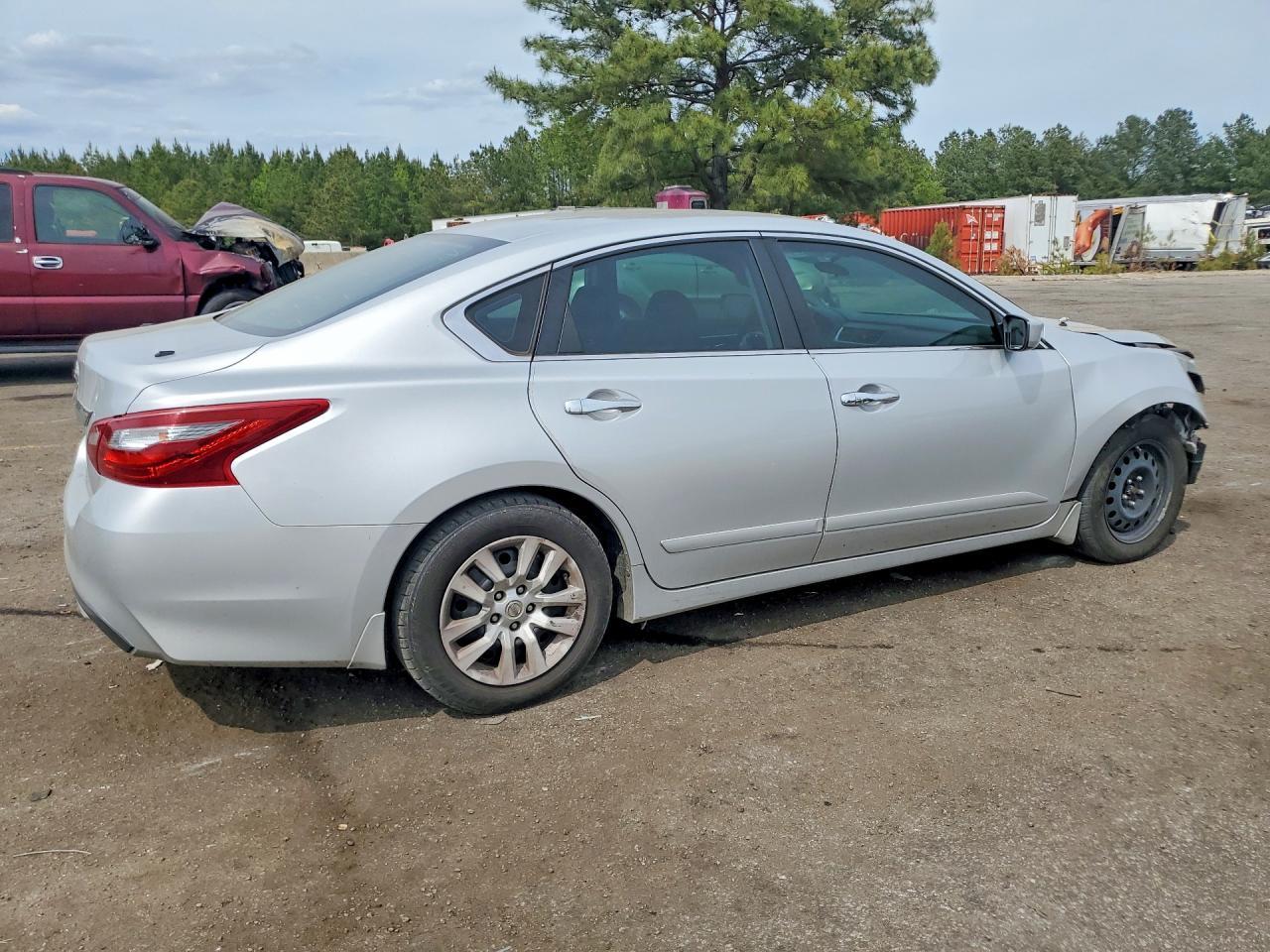 2018 Nissan Altima 2.5 S - Фото 3