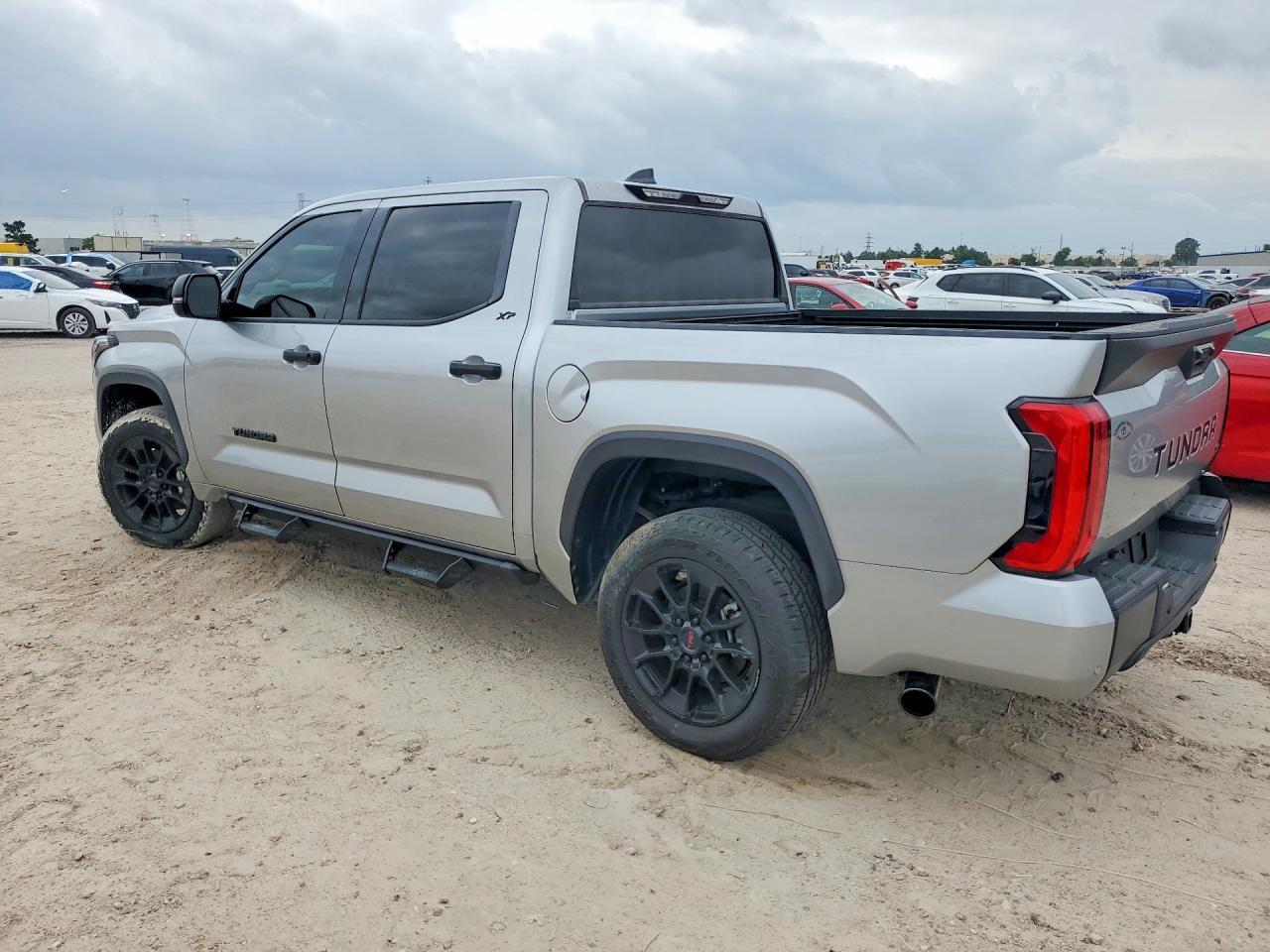 2023 Toyota Tundra Crewmax Sr - Фото 2