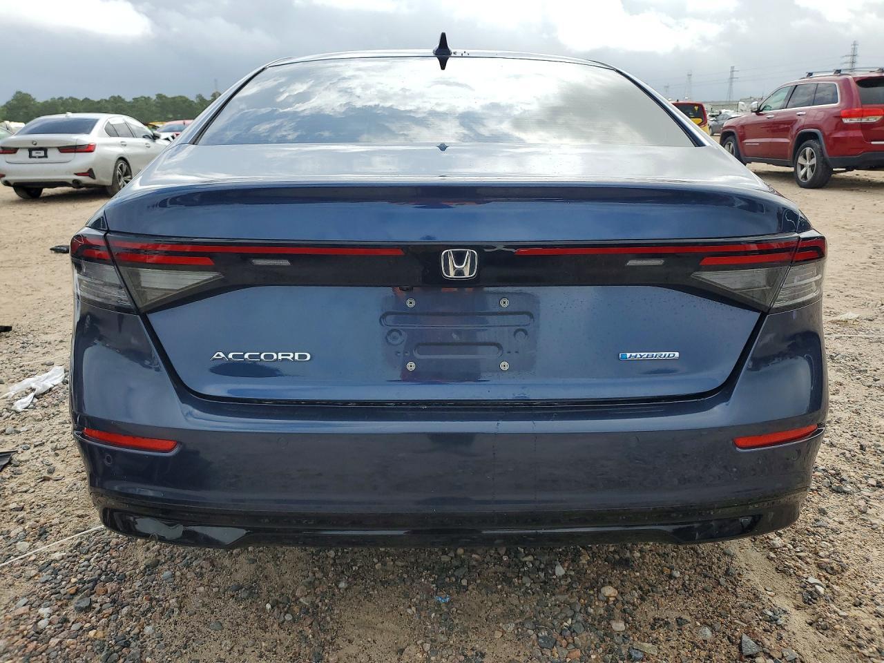 2023 Honda Accord Hybrid Exl - Image 6