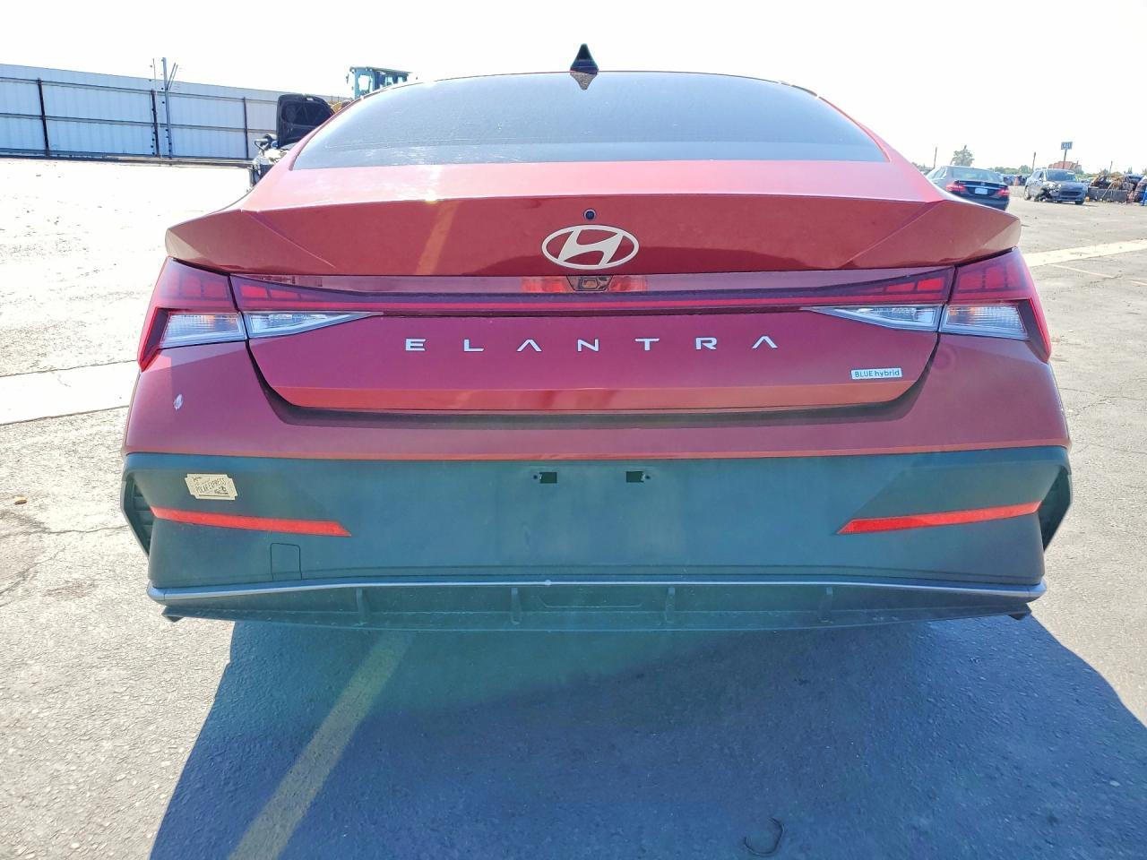 2024 Hyundai Elantra Blue - Image 6