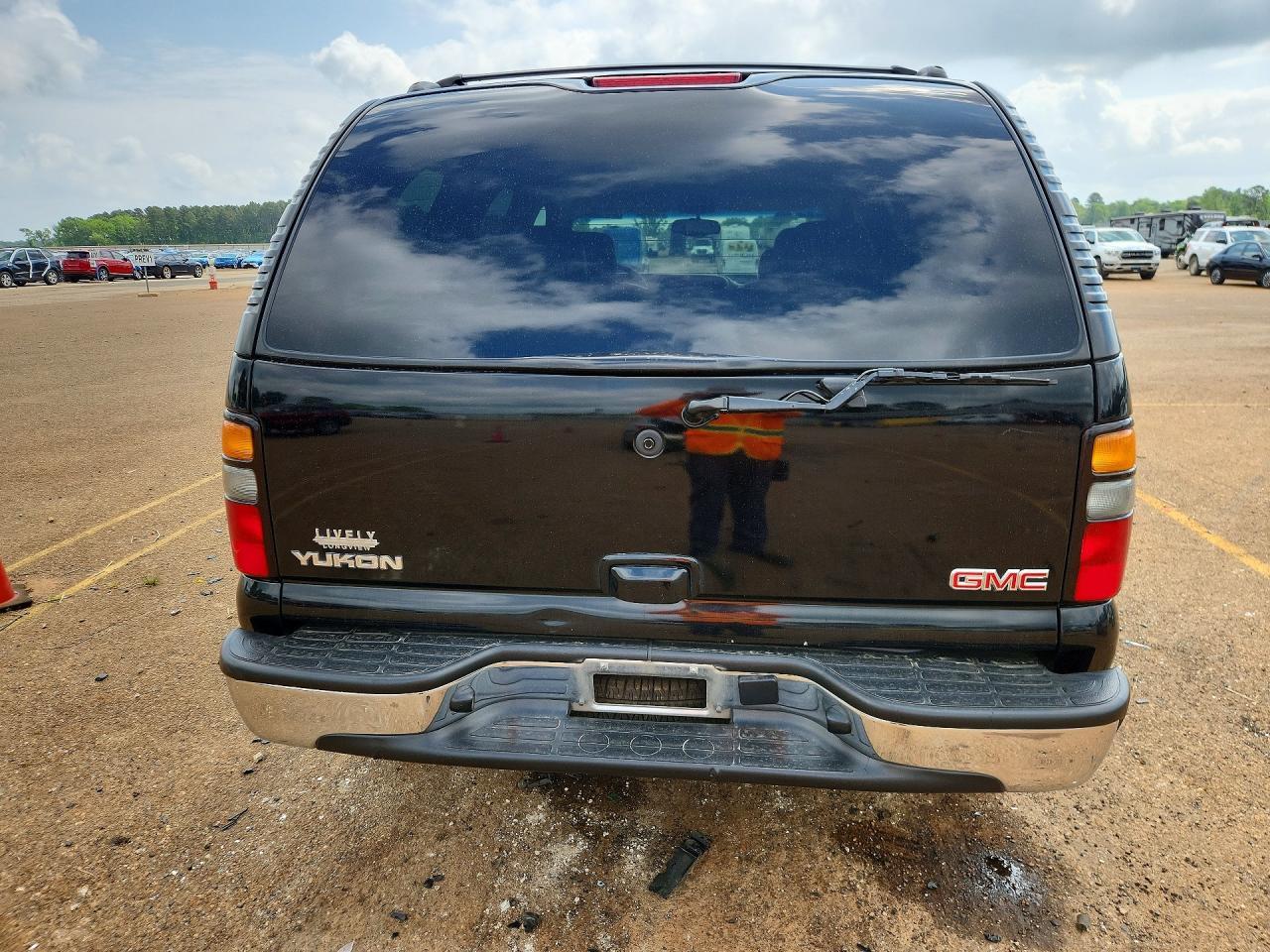 2004 GMC Yukon - Фото 6