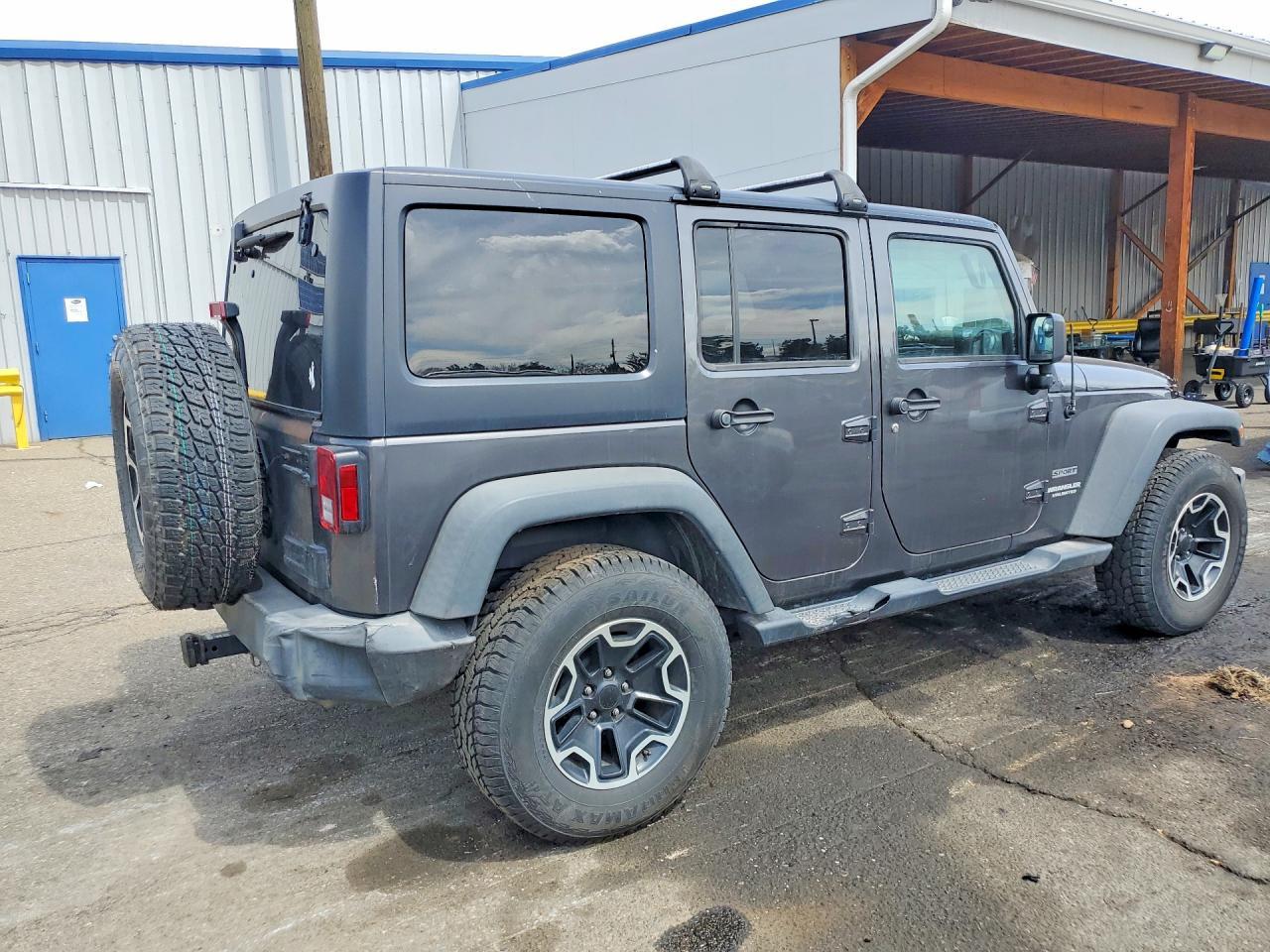 2017 Jeep Wrangler Unlimited Sport - Фото 3