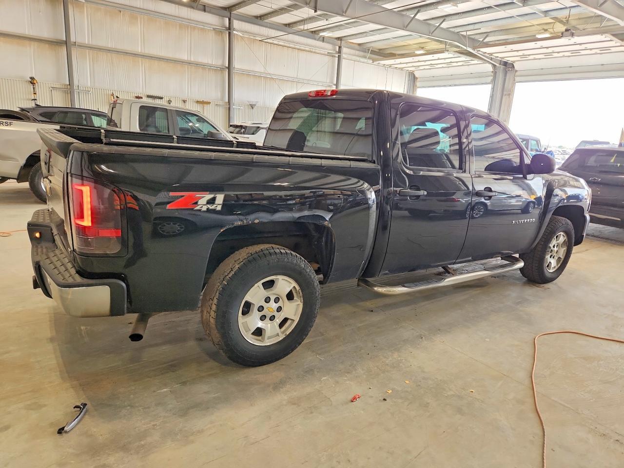 2013 Chevrolet Silver1500 - Фото 3