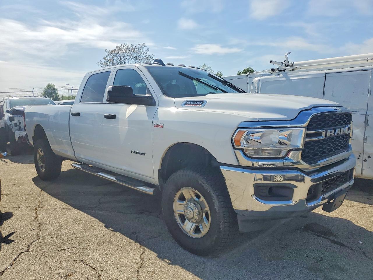 2020 Ram 2500 Tradesman - Фото 4