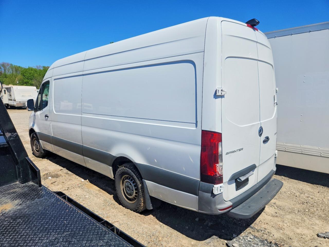 2022 Mercedes Benz Sprinter 2500 Delivery Van - Image 2