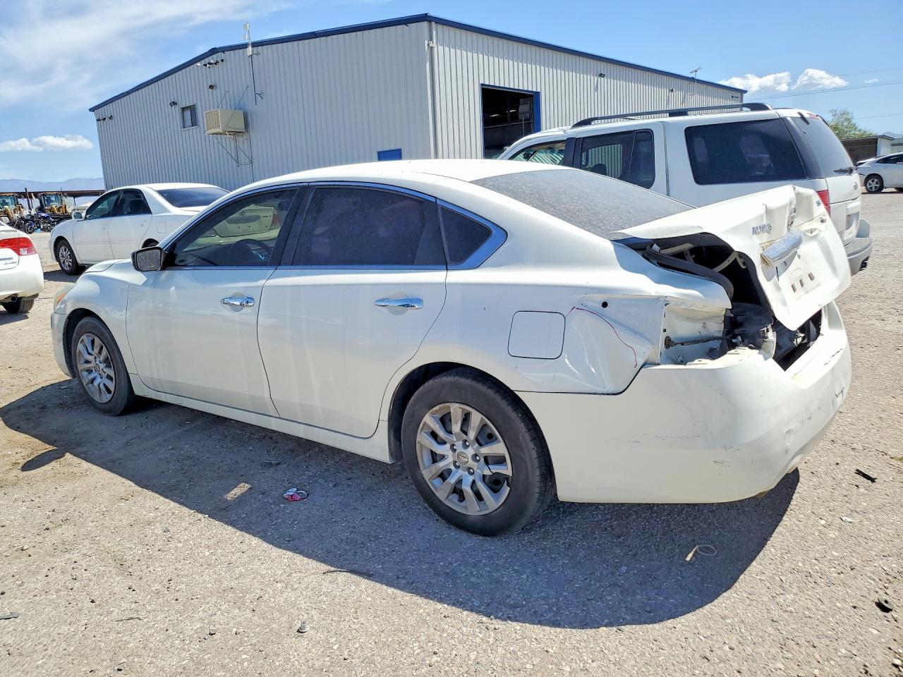 2015 Nissan Altima 2.5 S - Image 2