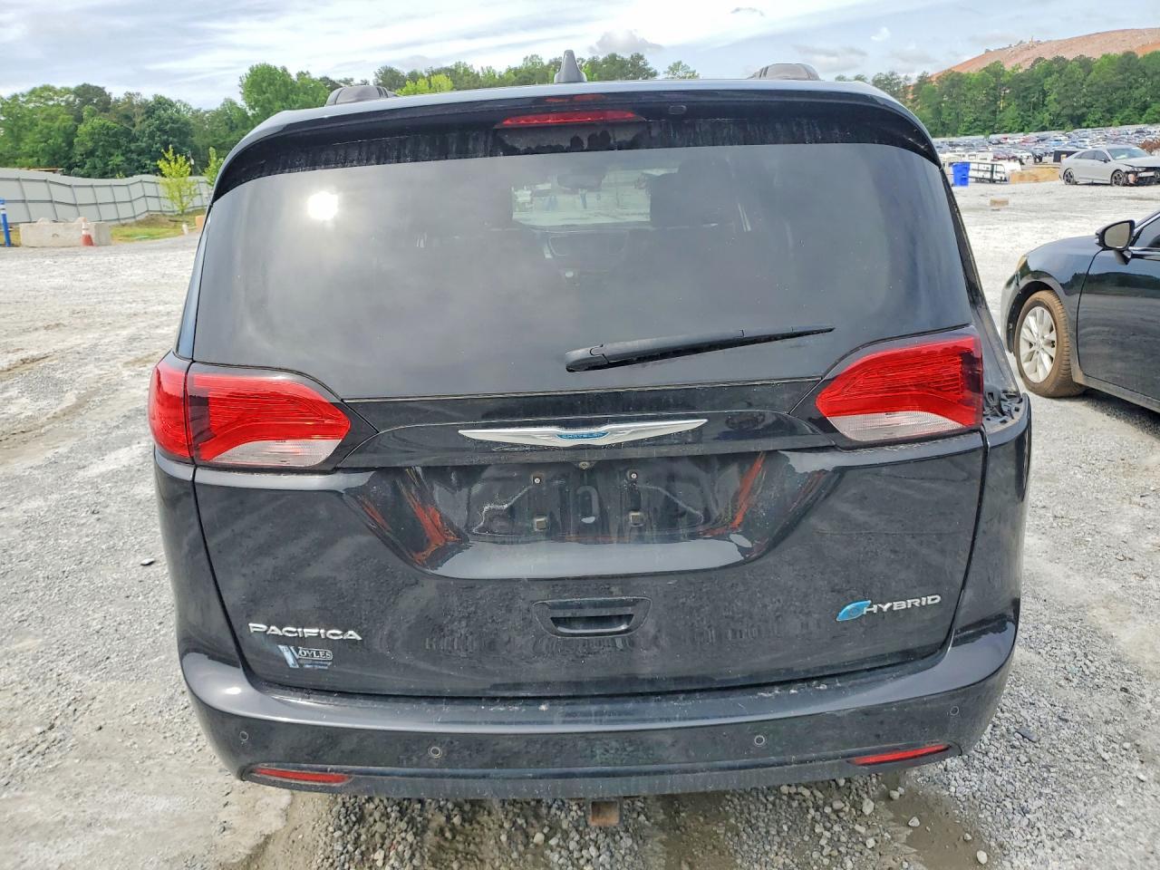 2018 Chrysler Pacifica Hybrid Limited - Фото 6