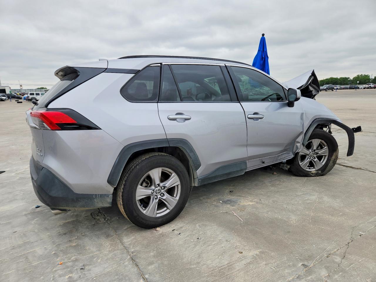 2022 Toyota Rav4 Xle - Фото 3