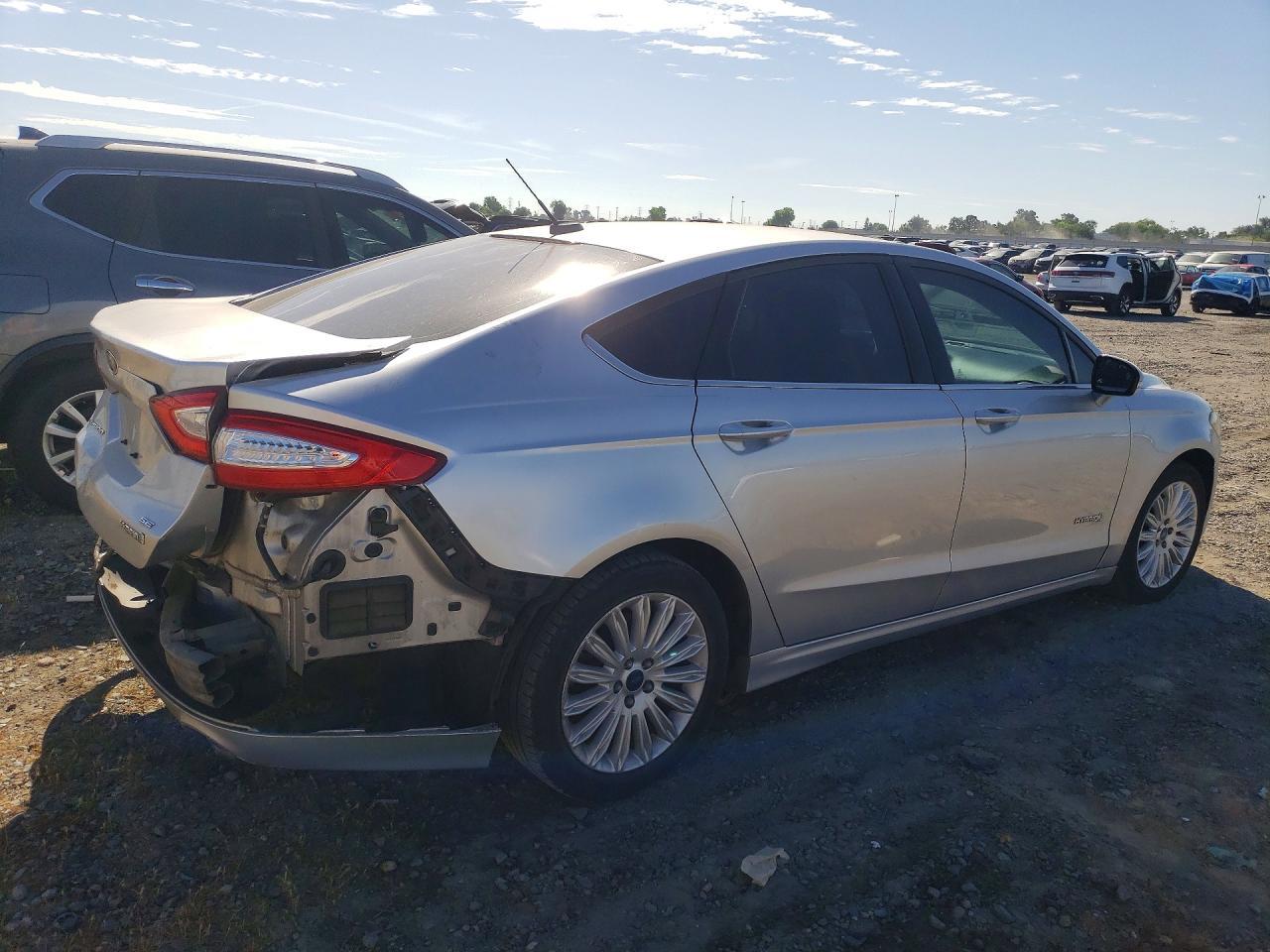 2016 Ford Fusion Se Hybrid - Image 3
