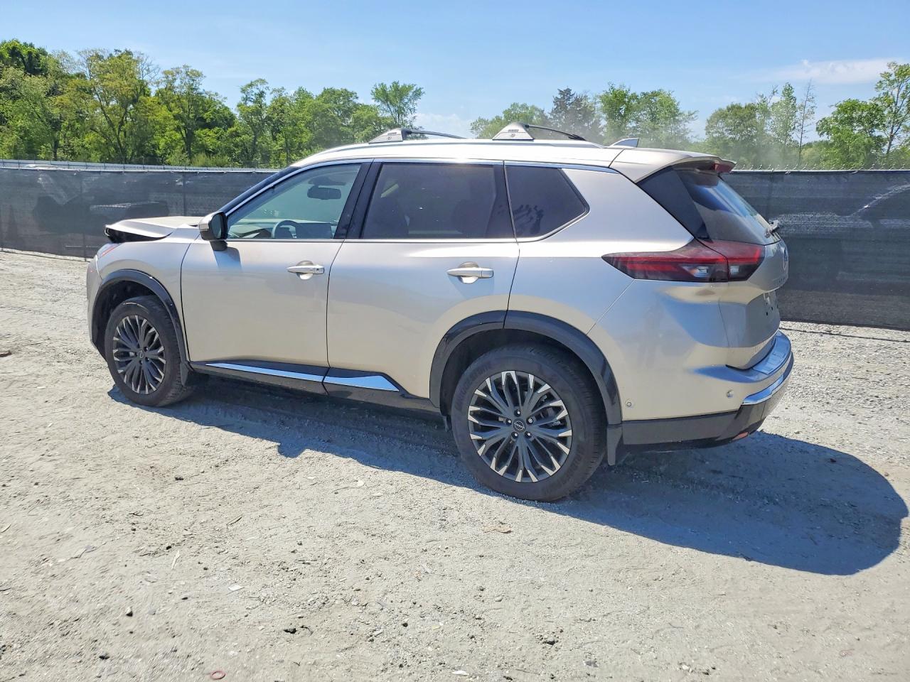 2026 Nissan Rogue Platinum - Image 2
