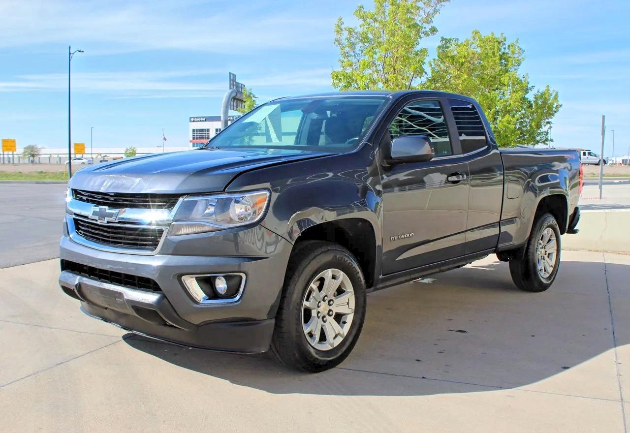 2017 Chevrolet Colorado Lt - Фото 2