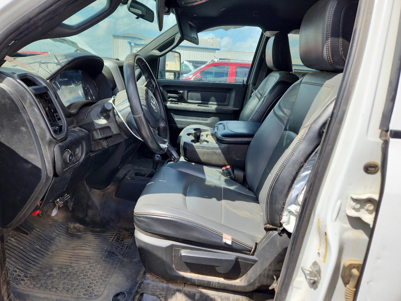 2023 Ram 2500 Tradesman - Image 7