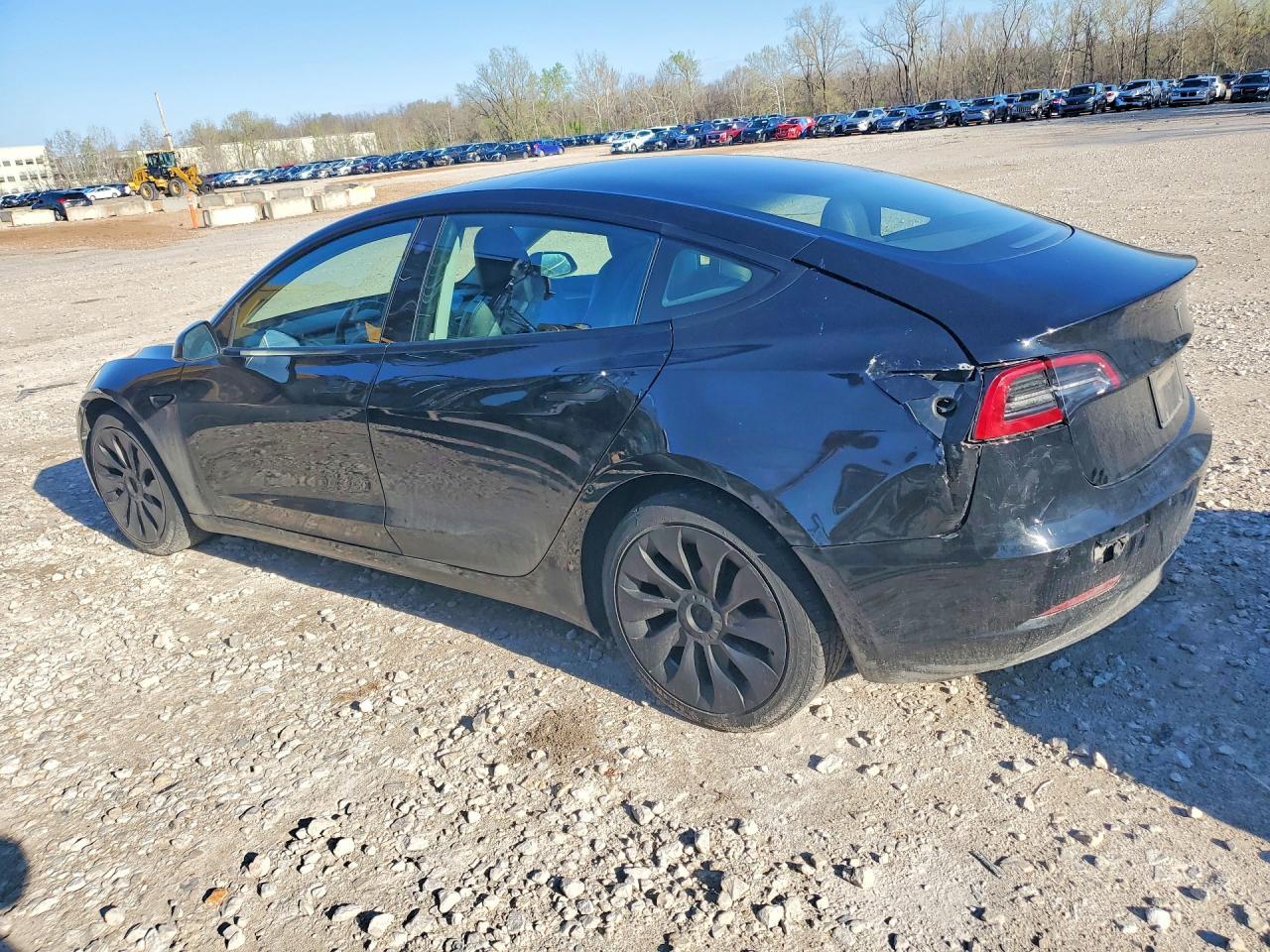 2021 Tesla Model 3 - Фото 2