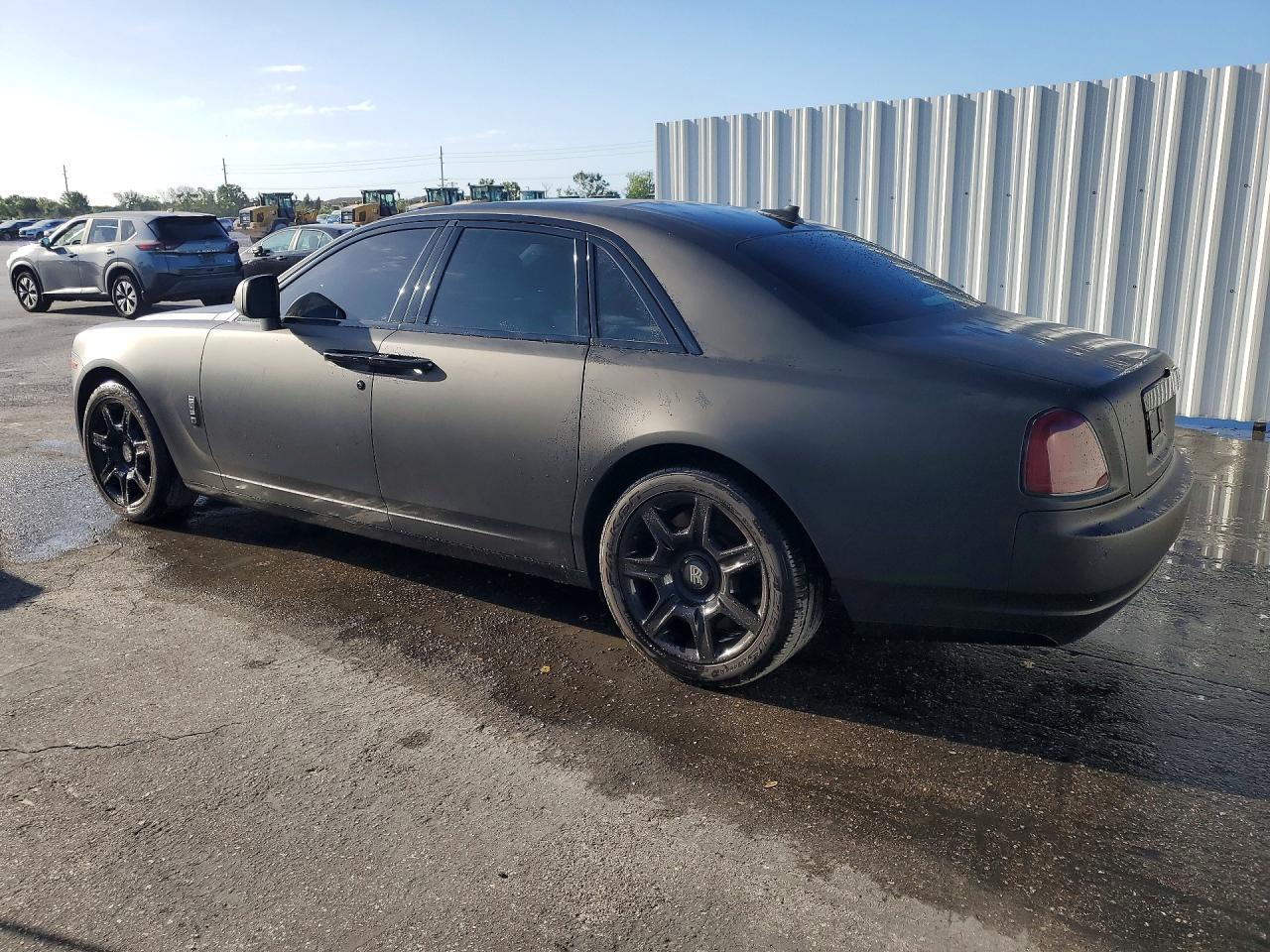 2010 Rolls-Royce Ghost - Фото 2