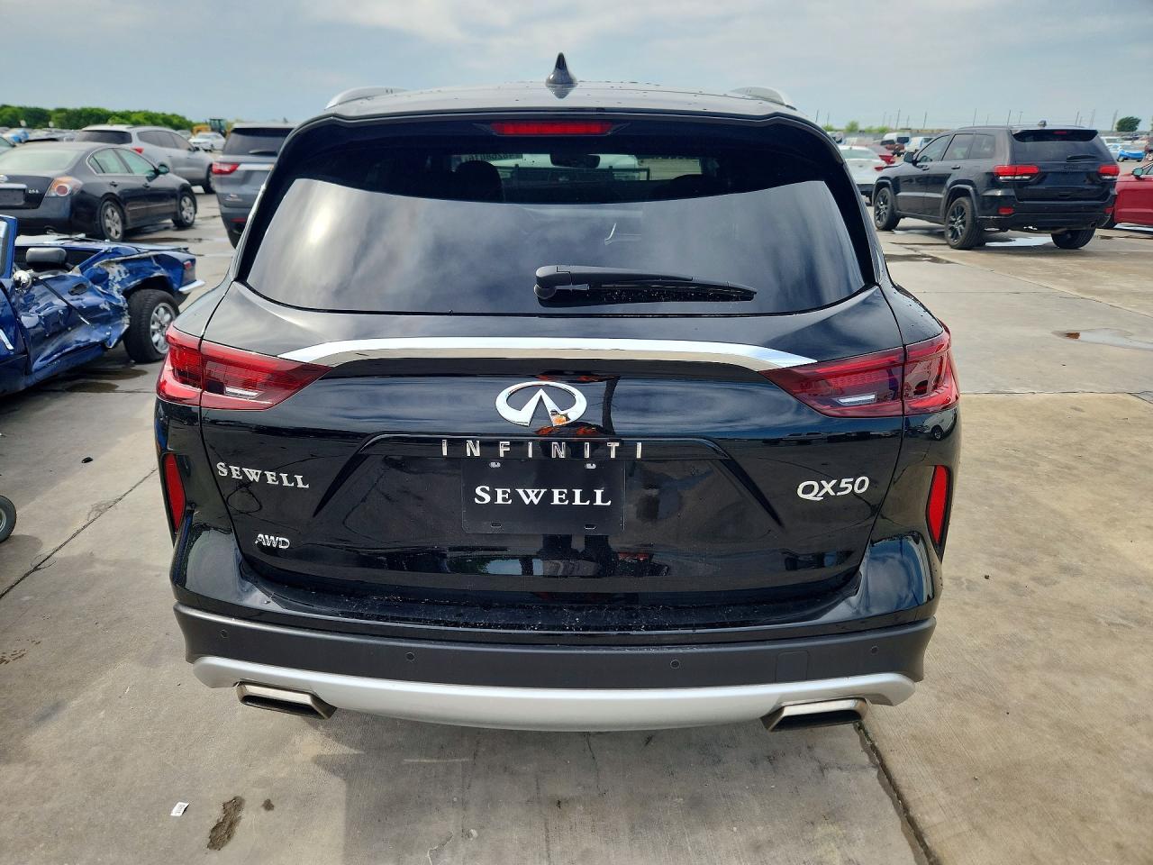 2025 Infiniti Qx50 Luxe - Image 6