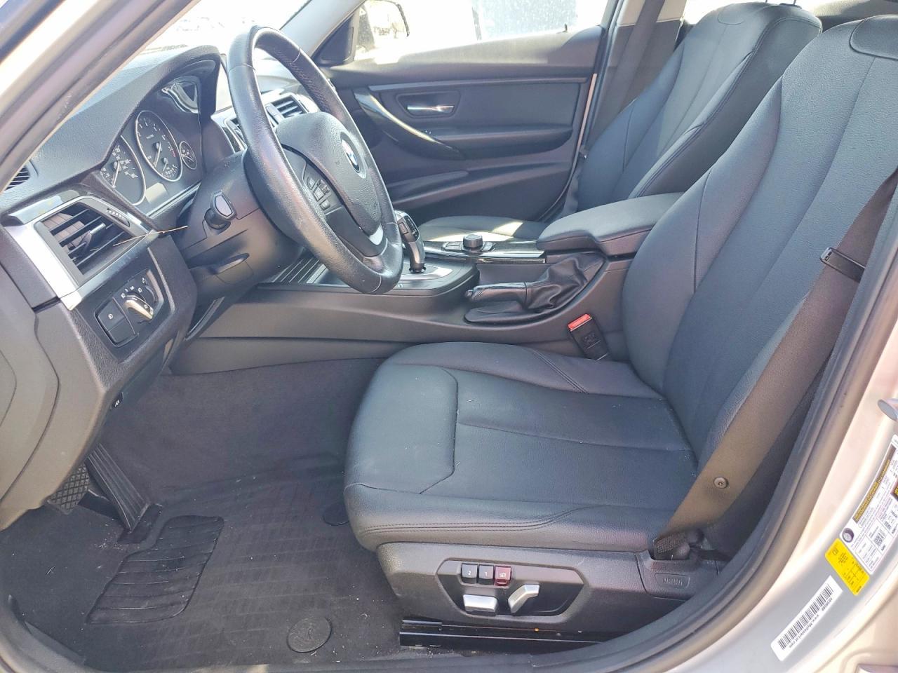 2018 BMW 320 I - Image 7