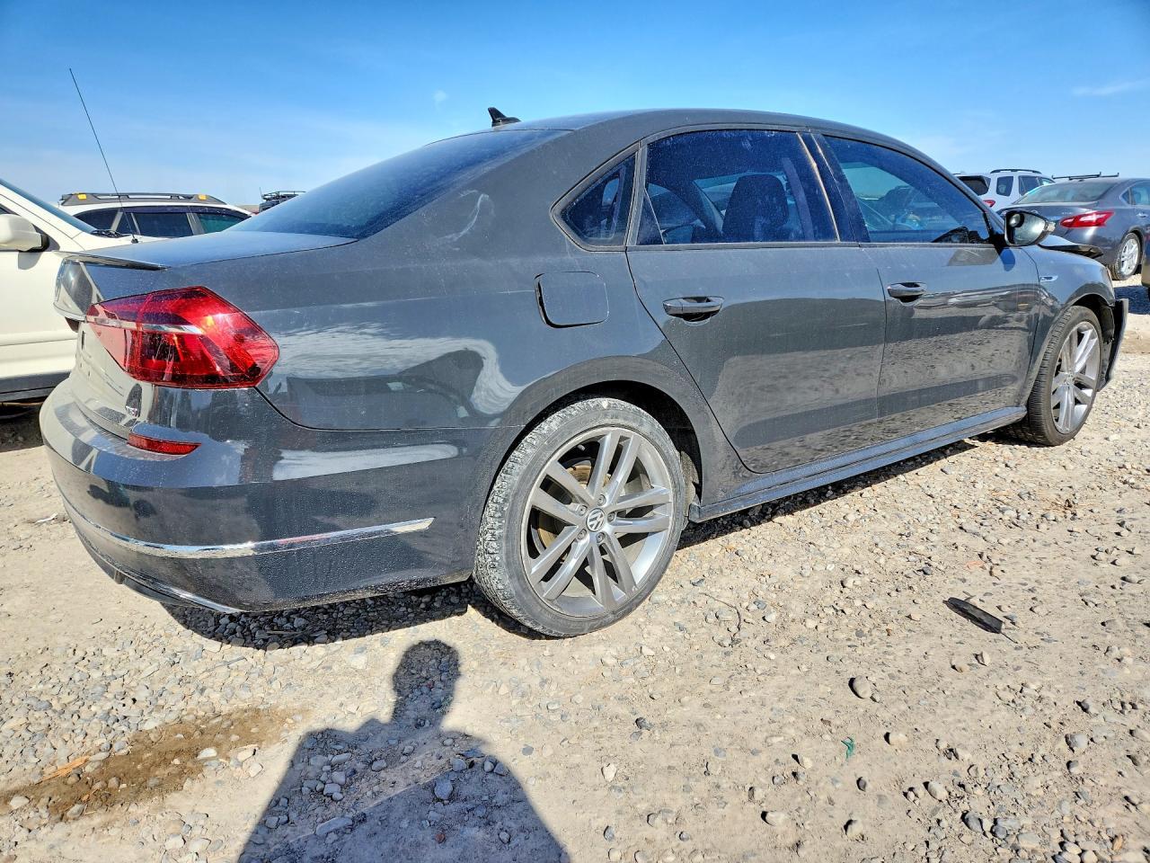2018 Volkswagen Passat S - Image 3