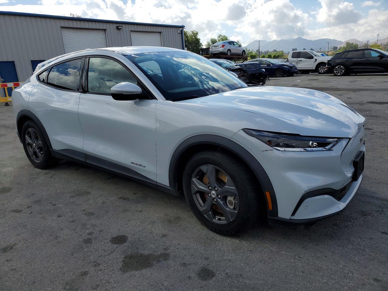 2022 Ford Mustang Mach-E Select - Фото 4