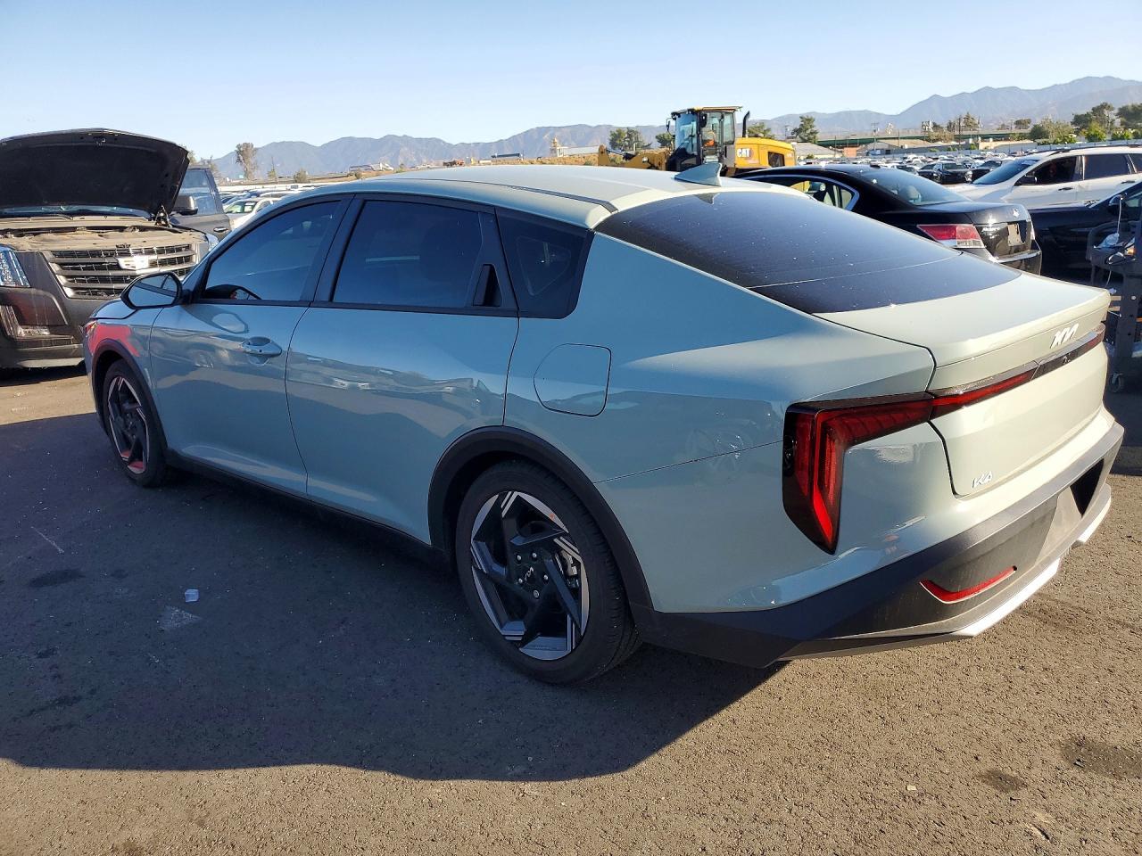 2025 Kia K4 Ex - Image 2