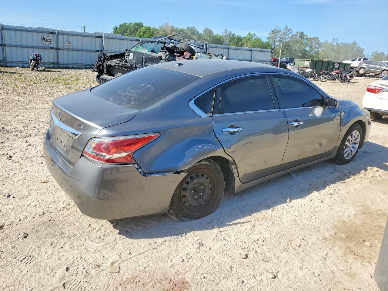 2015 Nissan Altima 2.5 S - Фото 3