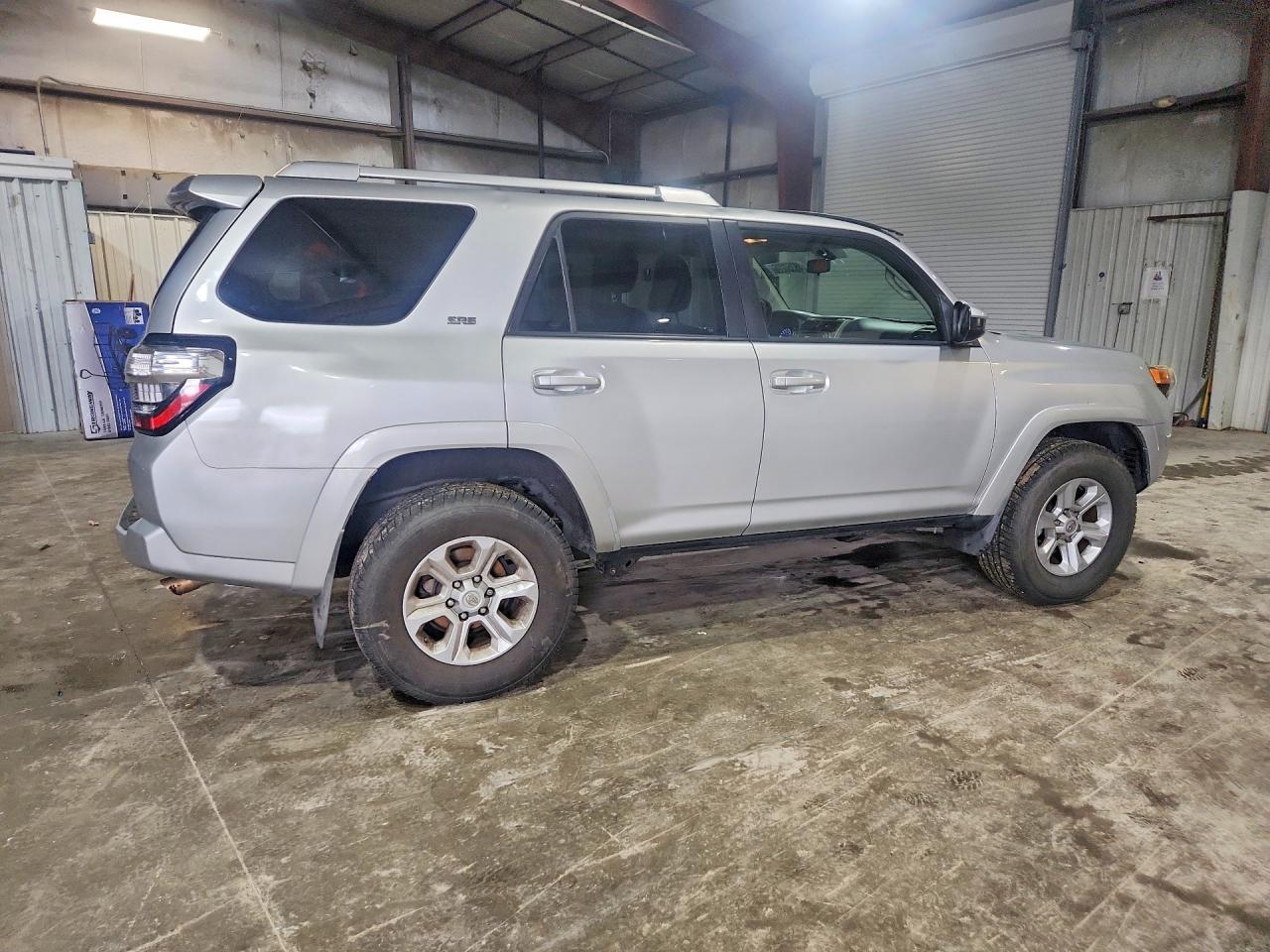 2014 Toyota 4Runner Sr5 - Фото 3
