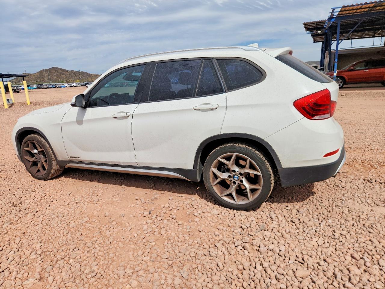2015 BMW X1 Sdrive28I - Фото 2