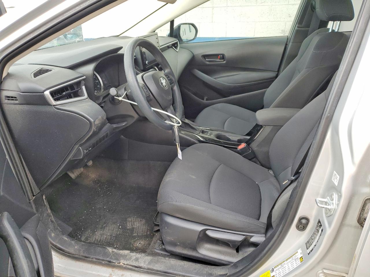 2022 Toyota Corolla Le - Image 7
