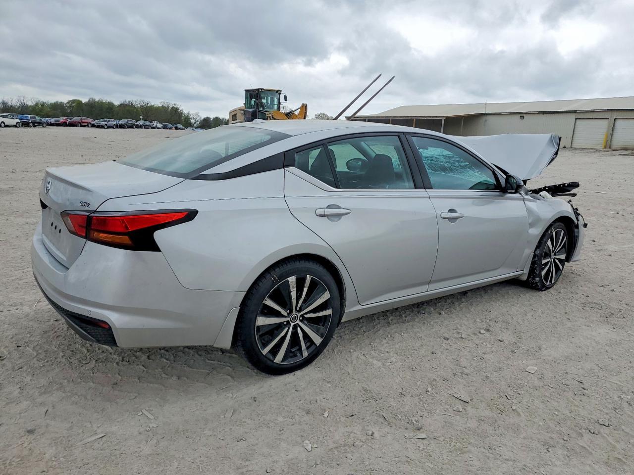 2021 Nissan Altima 2.5 Sr - Фото 3