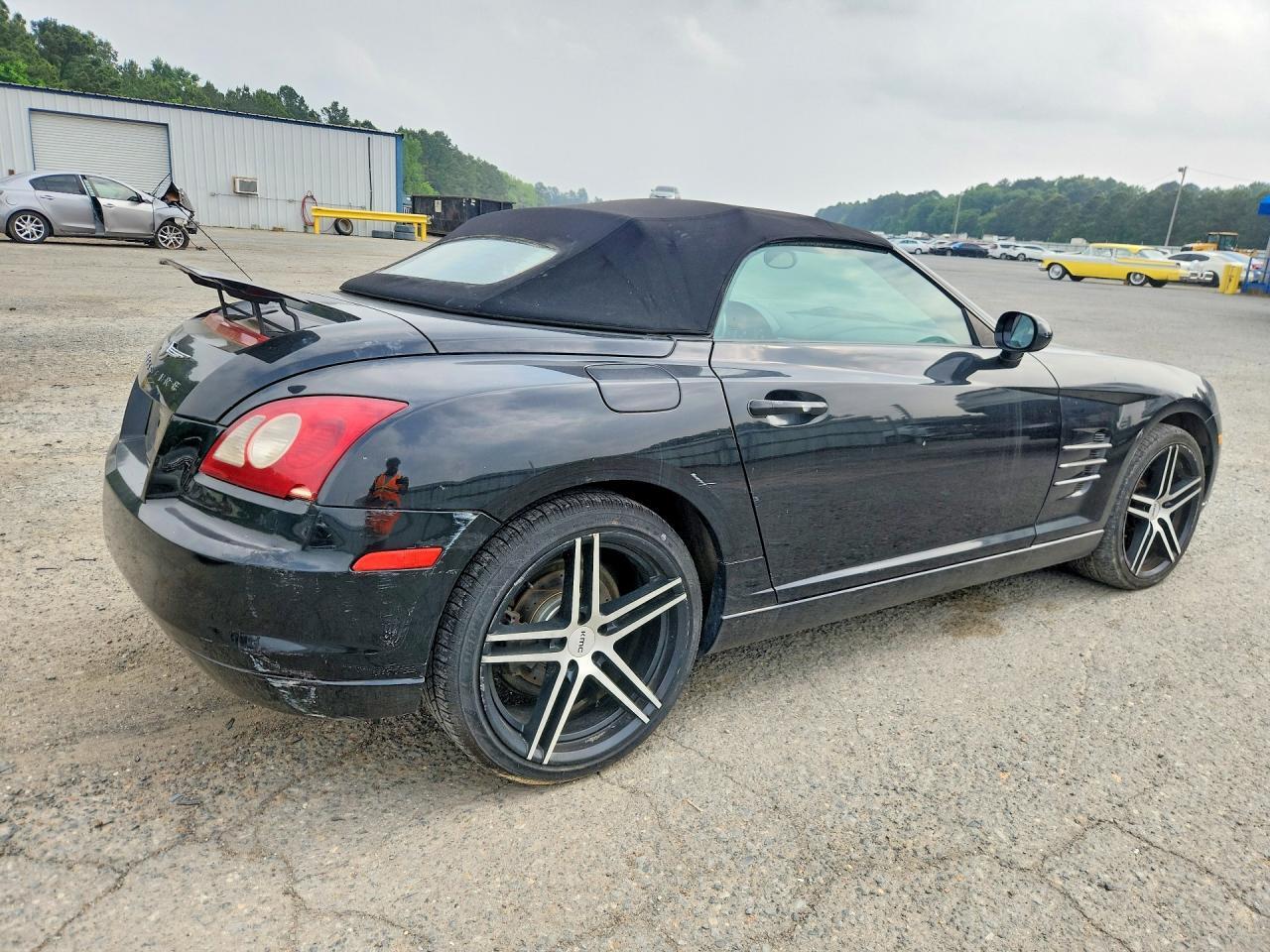 2005 Chrysler Crossfire - Фото 3