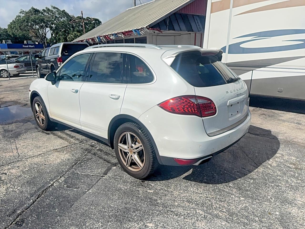 2014 Porsche Cayenne - Фото 3