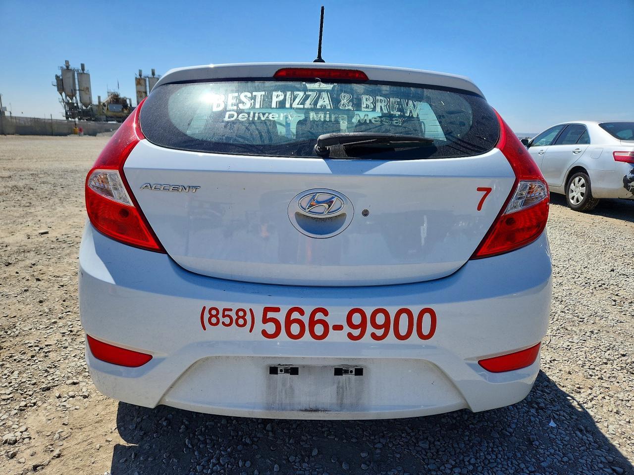 2017 Hyundai Accent Se - Фото 6