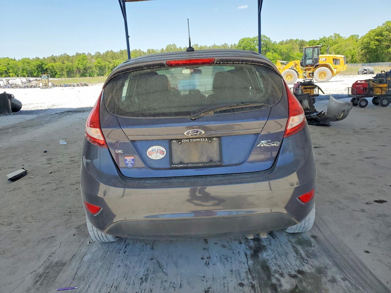 2013 Ford Fiesta Se - Фото 6