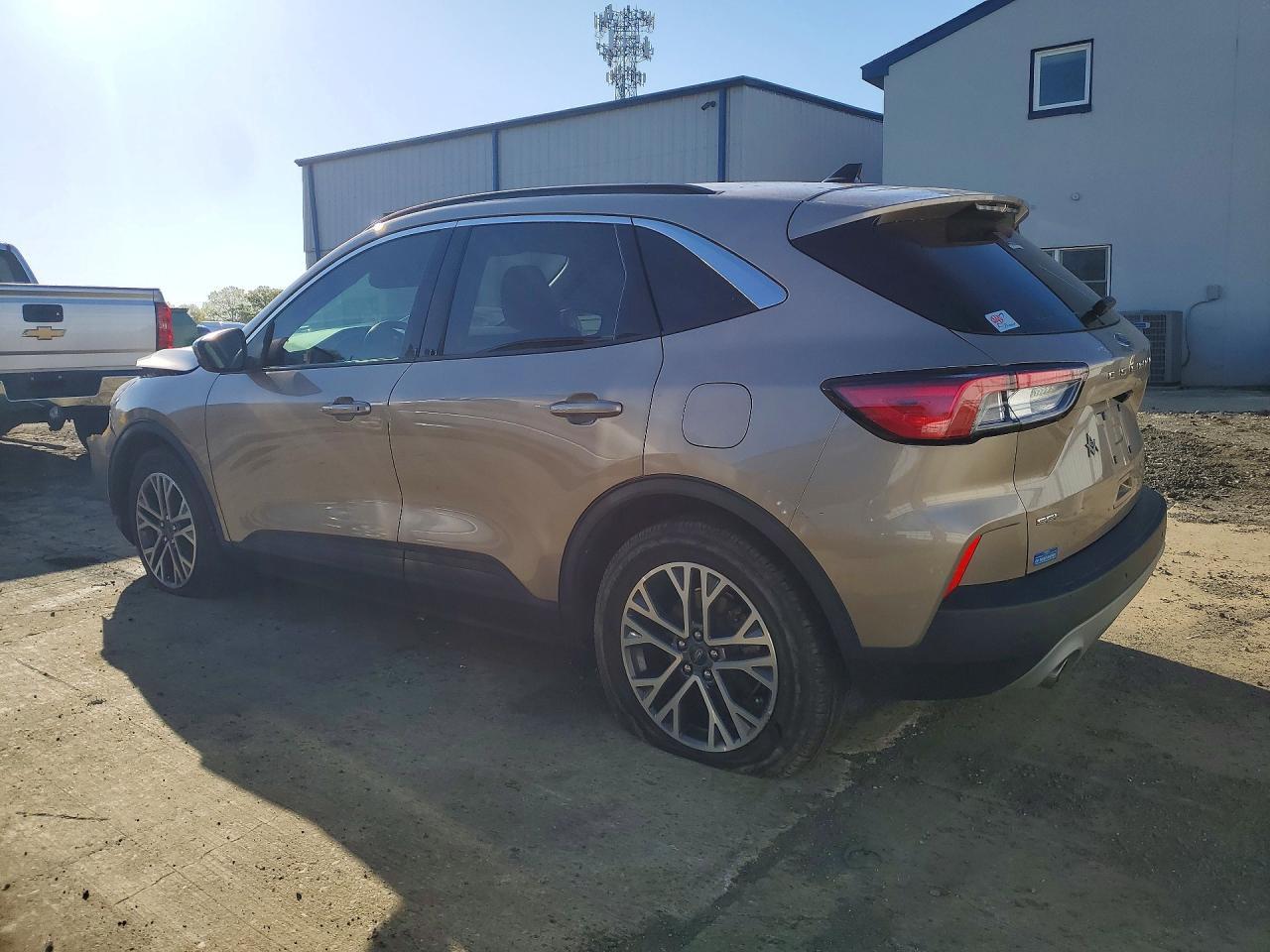 2020 Ford Escape Sel - Фото 2
