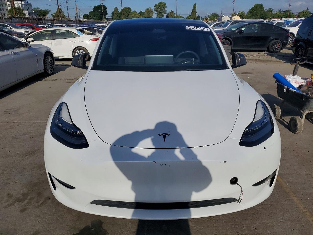 2023 Tesla Model Y - Image 5