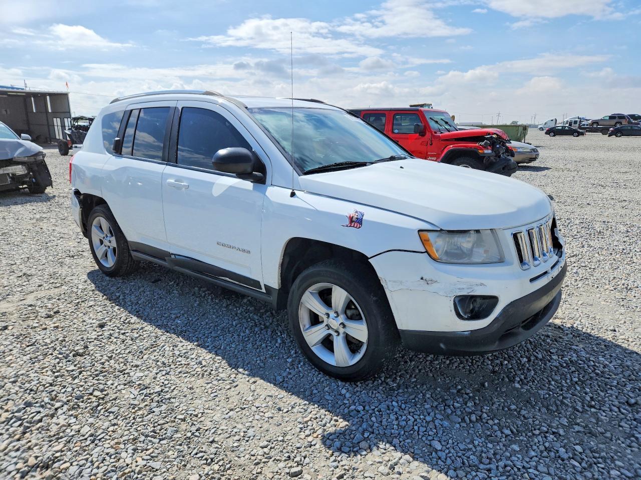 2012 Jeep Compass Latitude - Фото 4