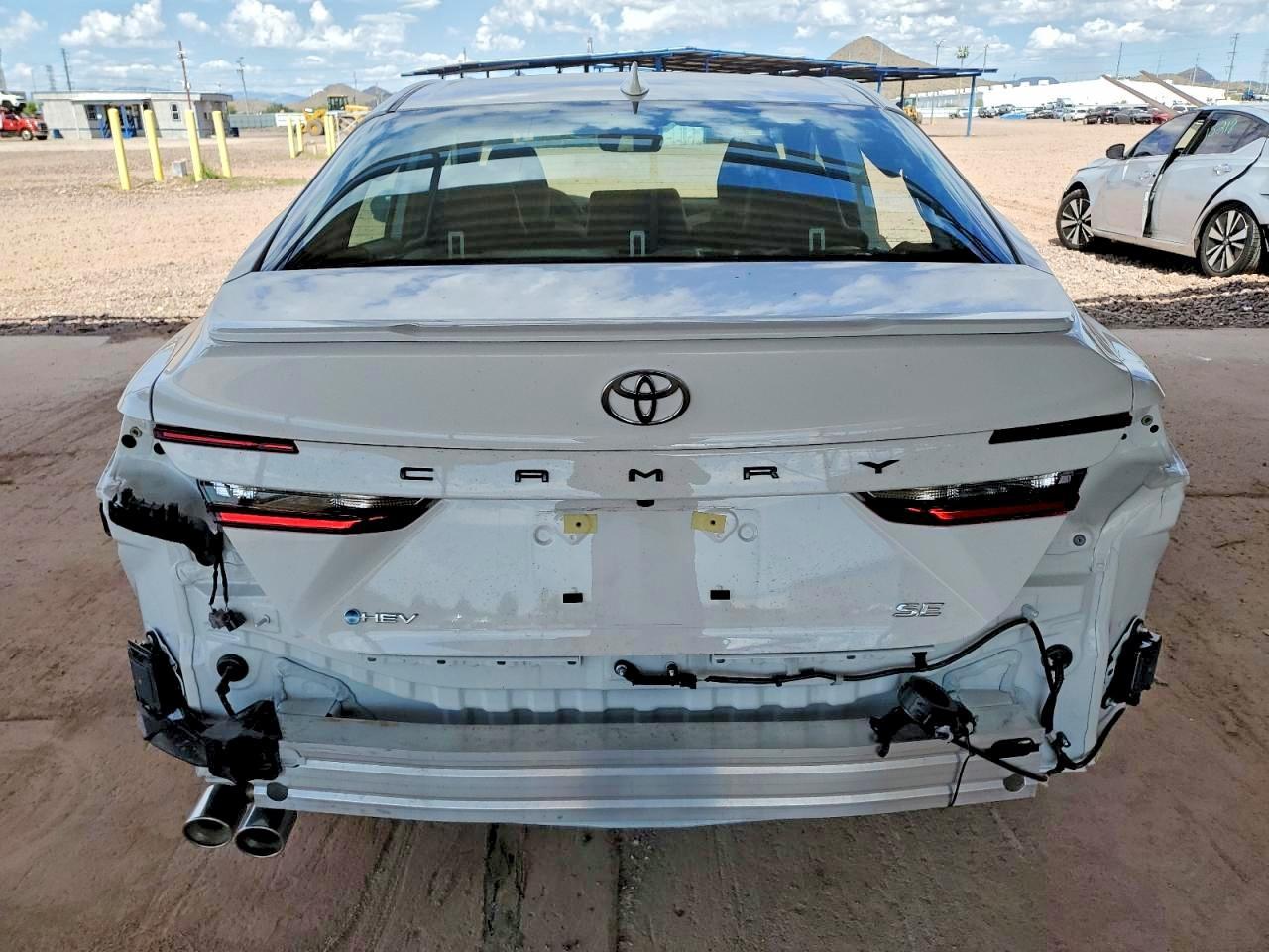 2025 Toyota Camry Se - Фото 6