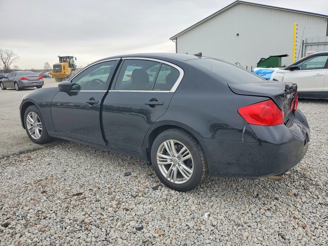 2013 Infiniti G37 Sedan X - Фото 2
