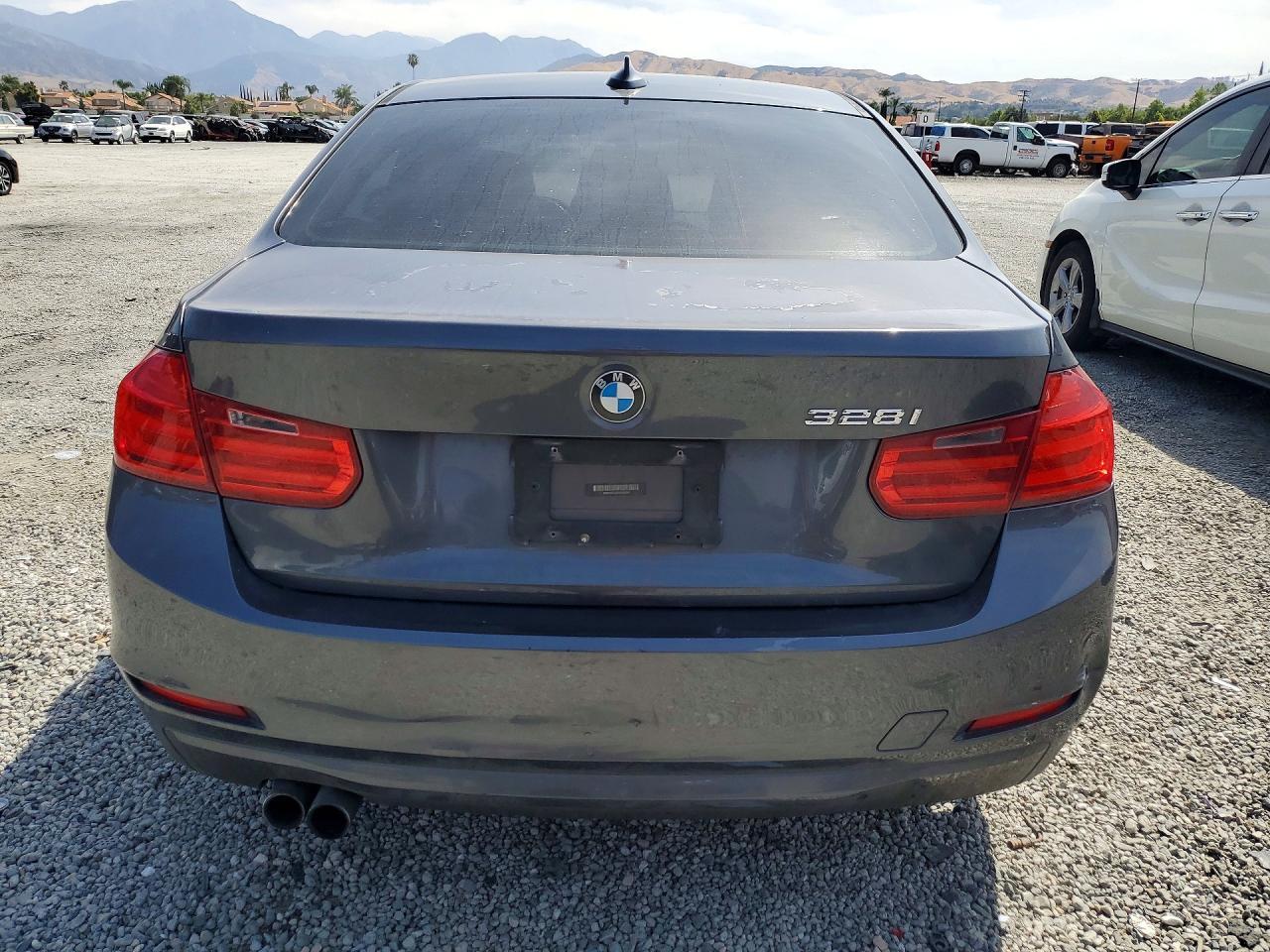 2013 BMW 328 I - Фото 6
