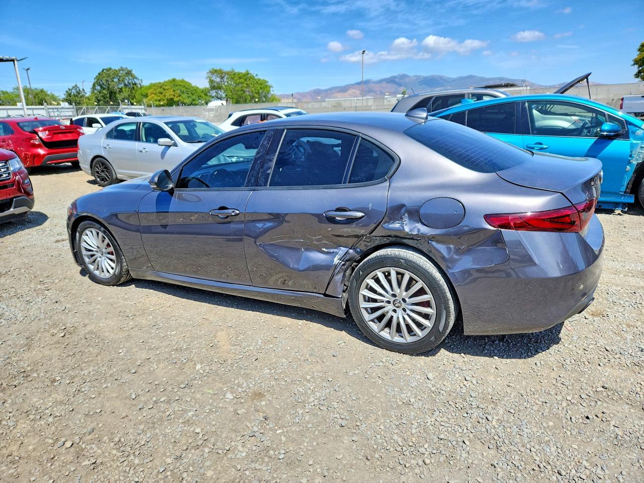 2022 Alfa Romeo Giulia - Image 2