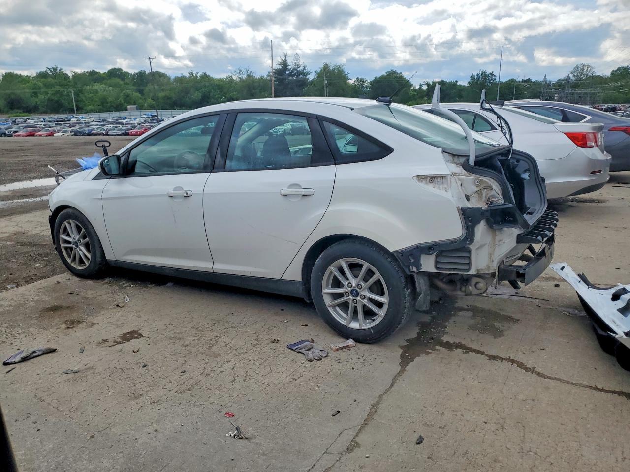 2017 Ford Focus Se - Фото 2