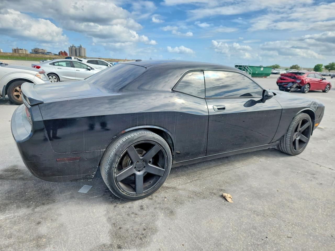 2009 Dodge Challenger R - Image 3