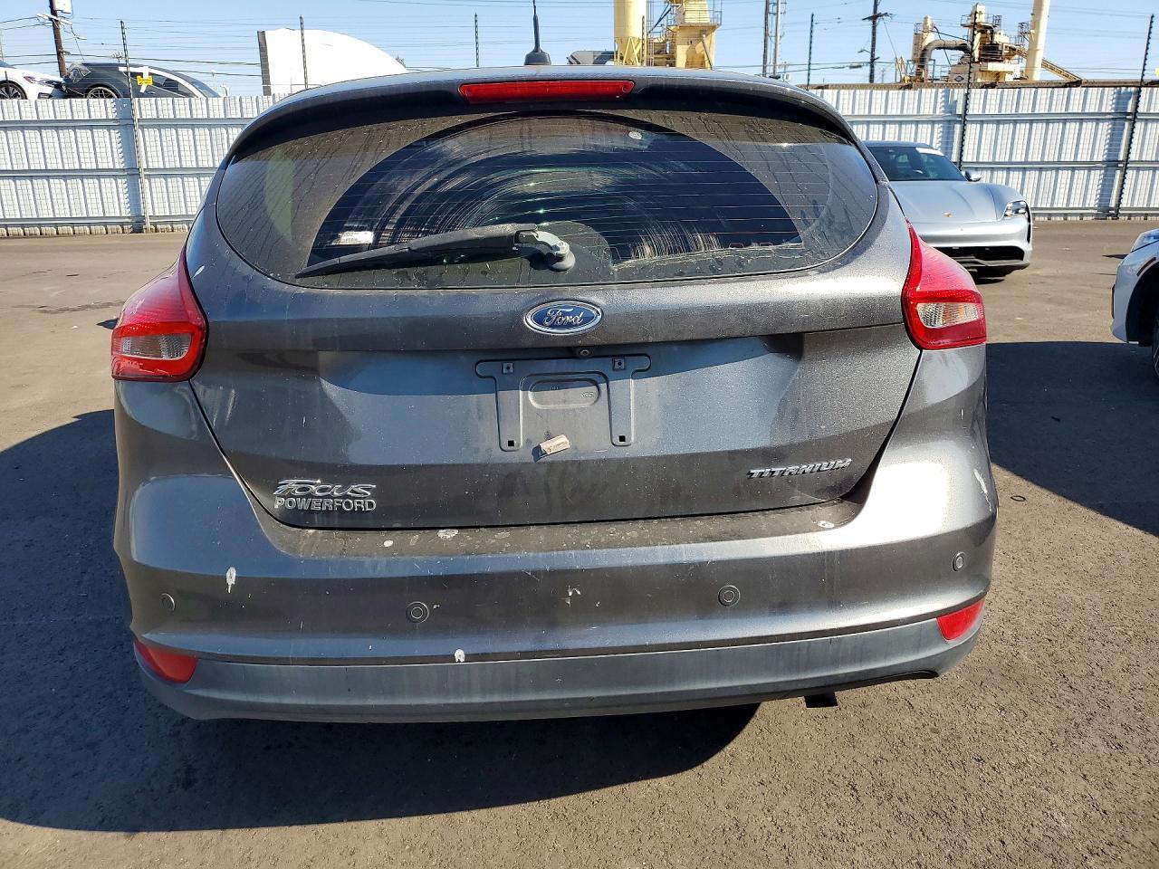 2018 Ford Focus Titanium - Image 6