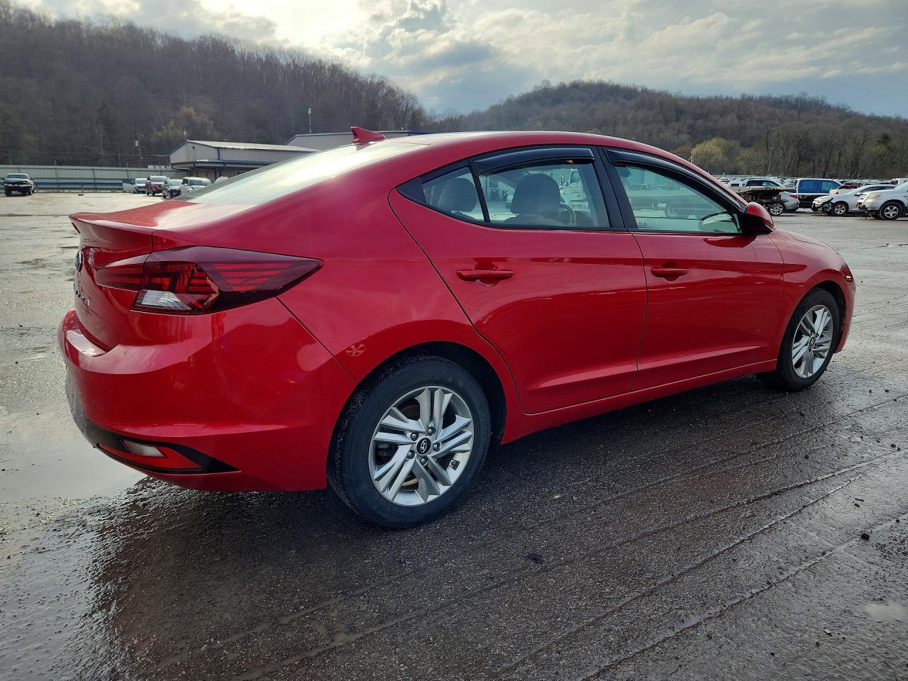 2020 Hyundai Elantra Sel - Фото 3
